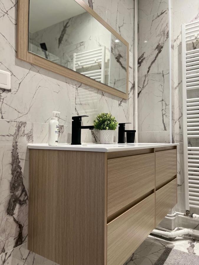 L'Etoile Du Langevin 450M Avenue Champagne Apartman Épernay Kültér fotó