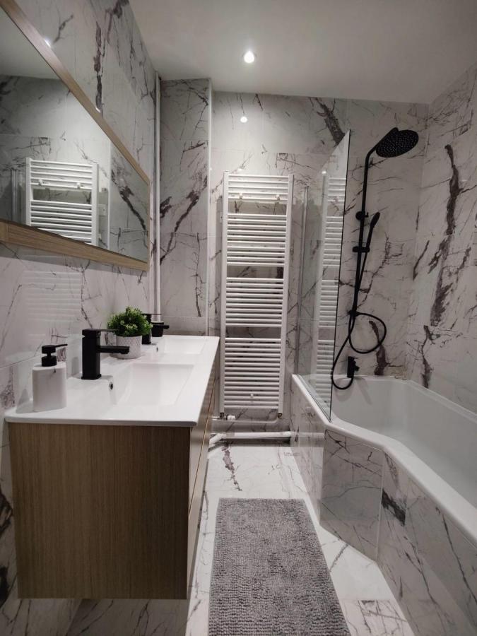 L'Etoile Du Langevin 450M Avenue Champagne Apartman Épernay Kültér fotó